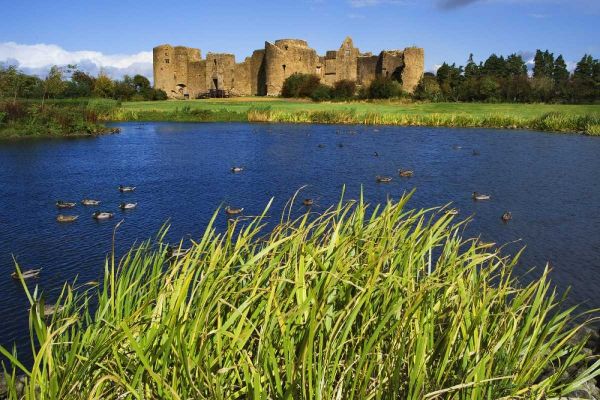 Ireland, Roscommon Ruins of Roscommon Castle